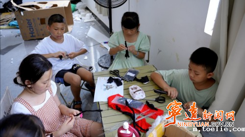 宁远大元社:十年艺术陪伴 见证乡村孩童成长1_副本500.jpg 宁远大元社:十年艺术陪伴 见证乡村孩童成长1_副本500.jpg